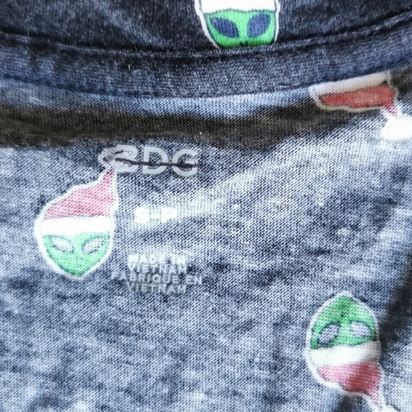 URBAN Outfitters BDG Ugly Christmas Aliens Sm New - Picture 5 of 6